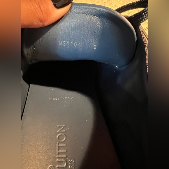 Louis Vuitton Low Top Sneakers - Picture 7 of 10